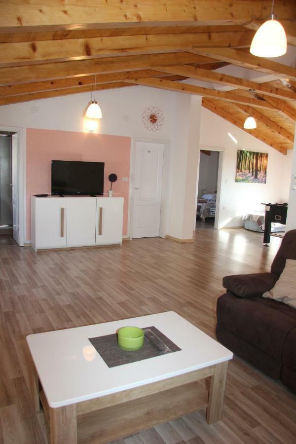 Vacation House "Viola" Fažana Εξωτερικό φωτογραφία
