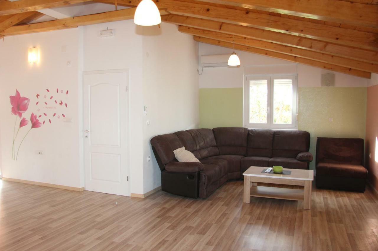 Vacation House "Viola" Fažana Εξωτερικό φωτογραφία